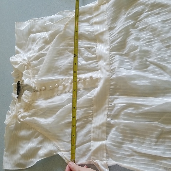 BCBG white striped blouse - Picture 4 of 6